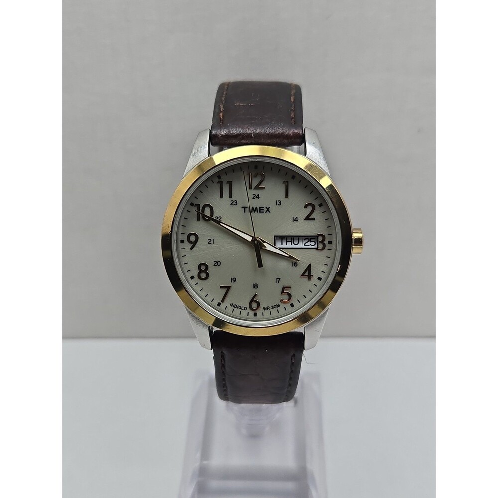 Timex South Street Mens Two Tone Day Date Watch Brown Strap Indiglo New Battery